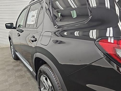 Crystal Black Pearl 2026 Honda Pilot EX-L