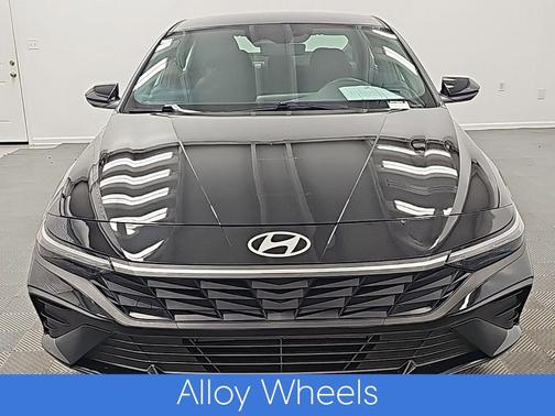 2025 Hyundai ELANTRA Sport