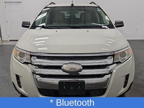 White Suede 2013 Ford Edge SE