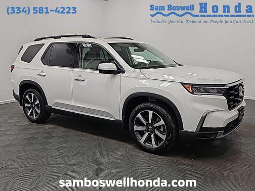 2025 Honda Pilot Touring 8-Passenger