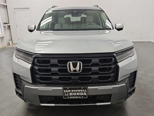 Solar Silver Metallic 2026 Honda Pilot EX-L