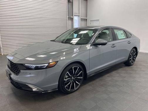 Urban Gray Pearl 2026 Honda Accord Hybrid Touring