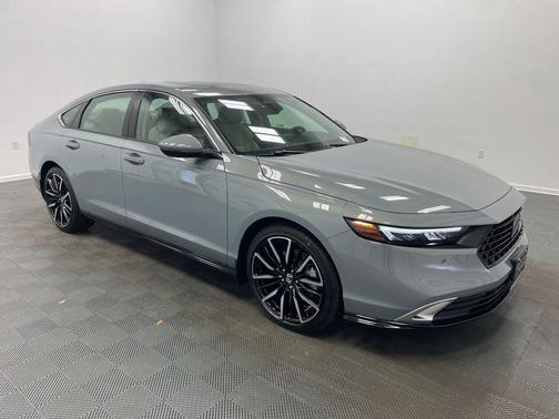 Urban Gray Pearl 2026 Honda Accord Hybrid Touring