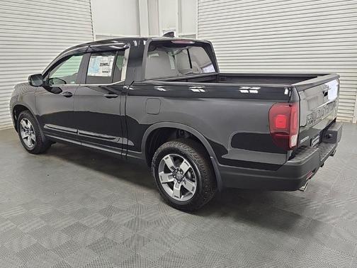 Crystal Black Pearl 2026 Honda Ridgeline RTL