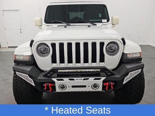 Bright White Clearcoat 2022 Jeep Wrangler Unlimited Sahara