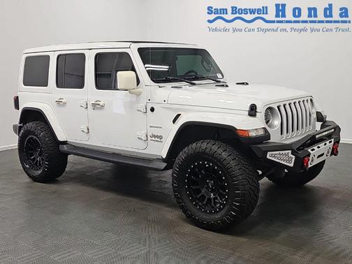Bright White Clearcoat 2022 Jeep Wrangler Unlimited Sahara