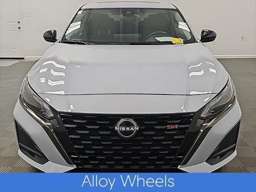 2023 Nissan Altima SR FWD