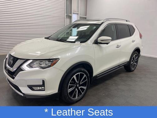 Pearl White Tricoat 2019 Nissan Rogue SL