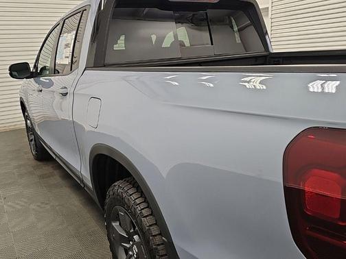 Sonic Gray Pearl 2026 Honda Ridgeline TrailSport