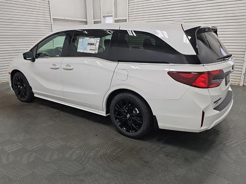 Platinum White Pearl 2027 Honda Odyssey Sport-L