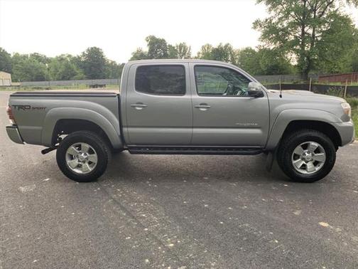 2015 Toyota Tacoma Base