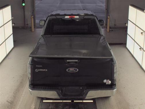 Black 2016 Ford F-150 XLT