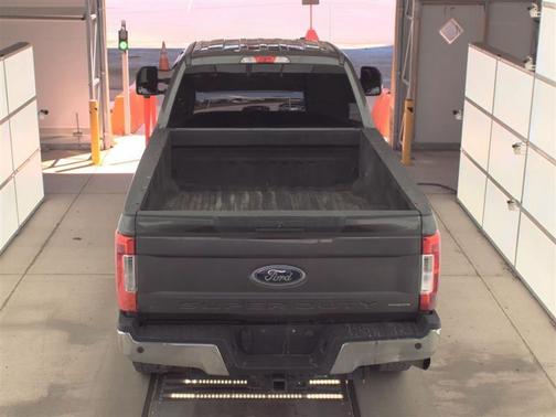 Magnetic Metallic 2017 Ford F-250 XLT