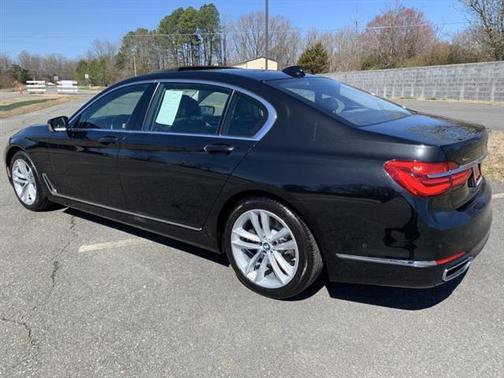 2016 BMW 750 i xDrive