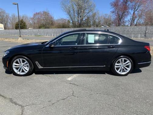 2016 BMW 750 i xDrive