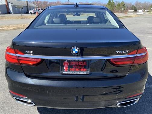 2016 BMW 750 i xDrive