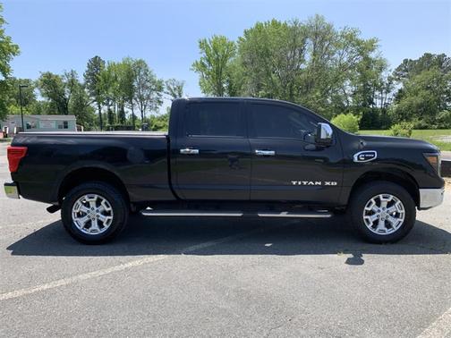 2016 Nissan Titan XD SL