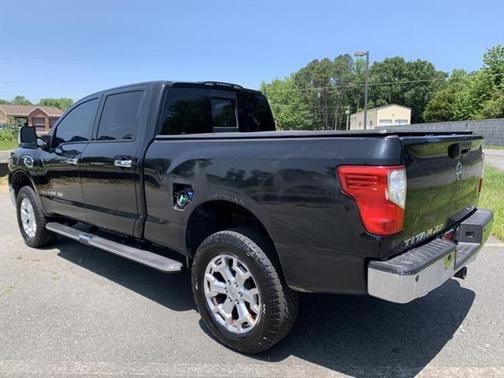 2016 Nissan Titan XD SL