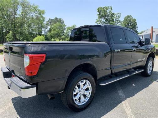 2016 Nissan Titan XD SL