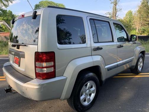 2009 Jeep Liberty Sport