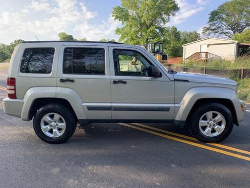 2009 Jeep Liberty Sport