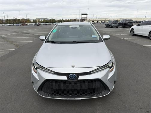 2022 Toyota Corolla Hybrid LE