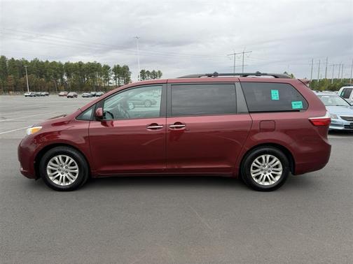 2015 Toyota Sienna XLE