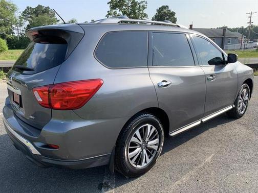 2017 Nissan Pathfinder S
