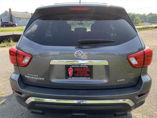 2017 Nissan Pathfinder S