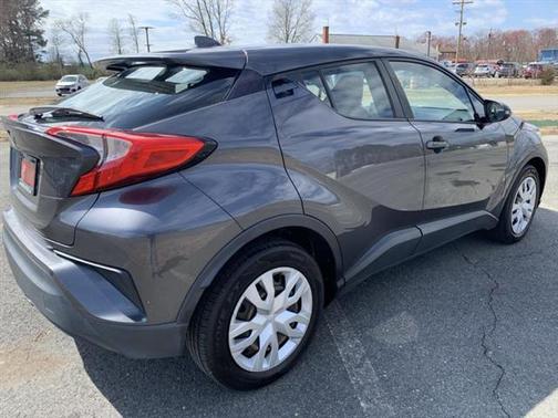 2021 Toyota C-HR LE