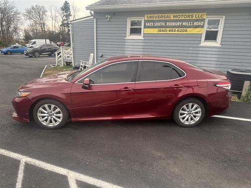 2018 Toyota Camry LE