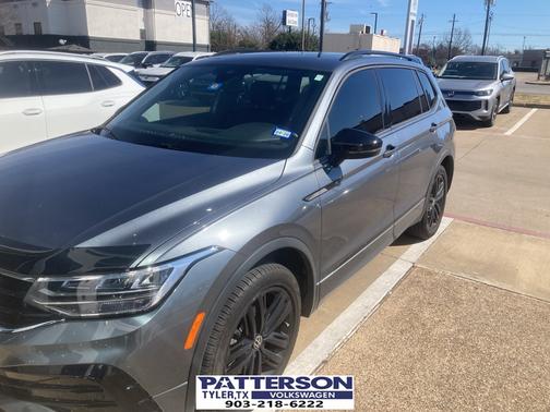 2022 Volkswagen Tiguan 2.0T SE R-Line Black