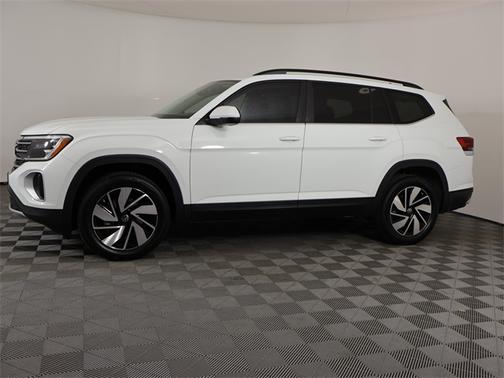 2025 Volkswagen Atlas 2.0T SE w/ Technology