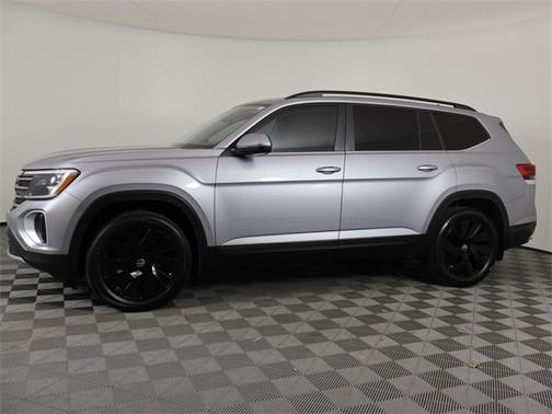 2024 Volkswagen Atlas 2.0T SE w/ Technology