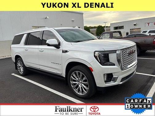 White Frost Tri-Coat 2023 GMC Yukon XL Denali
