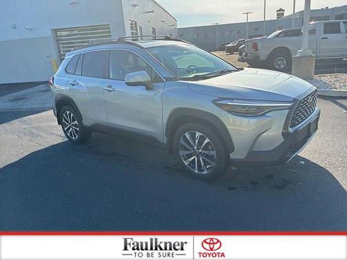 Wind Chill Pearl 2023 Toyota Corolla Cross XLE