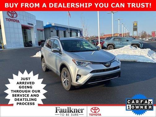 2017 Toyota RAV4 XLE