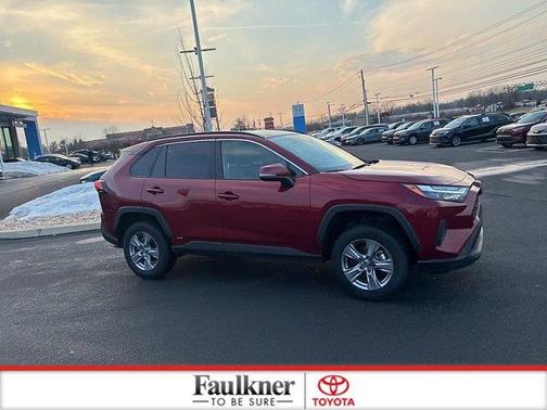 2025 Toyota RAV4 Hybrid XLE