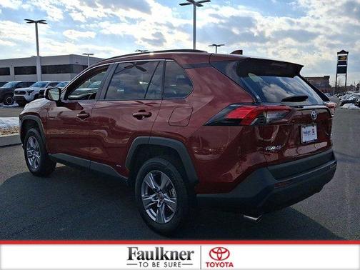 2025 Toyota RAV4 Hybrid XLE