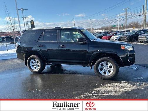 2022 Toyota 4Runner SR5