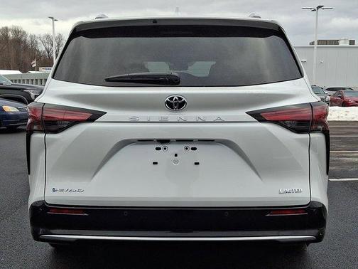 2026 Toyota Sienna Limited