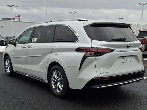 2026 Toyota Sienna Limited