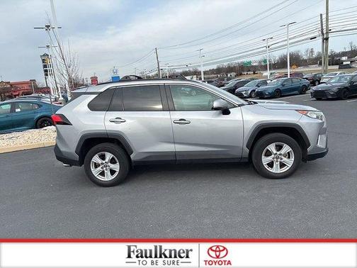 2020 Toyota RAV4 XLE