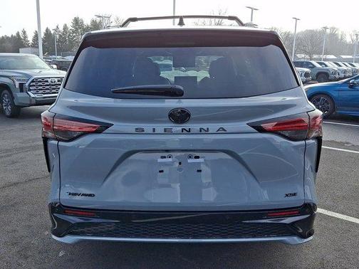 2026 Toyota Sienna 