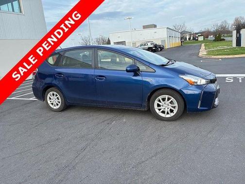 2016 Toyota Prius v Three