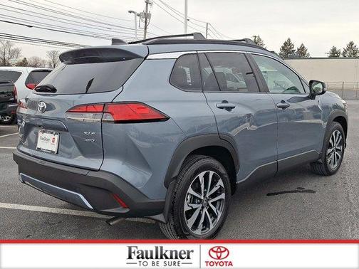 2025 Toyota Corolla Cross XLE