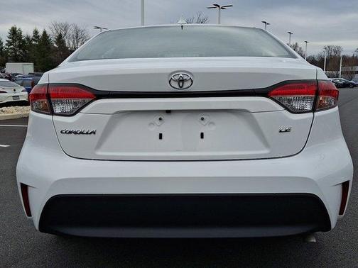 Ice Cap 2023 Toyota Corolla LE