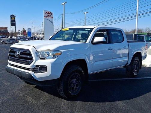 2016 Toyota Tacoma SR