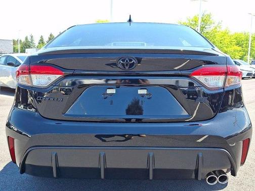Midnight Black Metallic 2026 Toyota Corolla SE