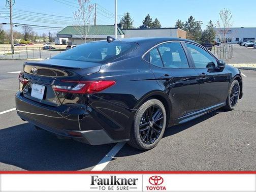 Midnight Black Metallic 2025 Toyota Camry SE